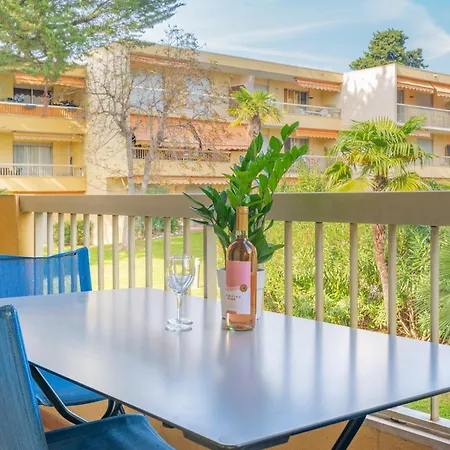 Les 15 Pins & La -your Getaway Near Sea & Apartment Antibes