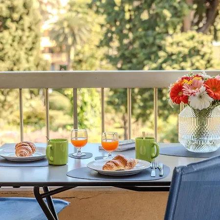 Apartman Les 15 Pins & La -le Calme D'un Parc, Piscine, La A Proximite Antibes
