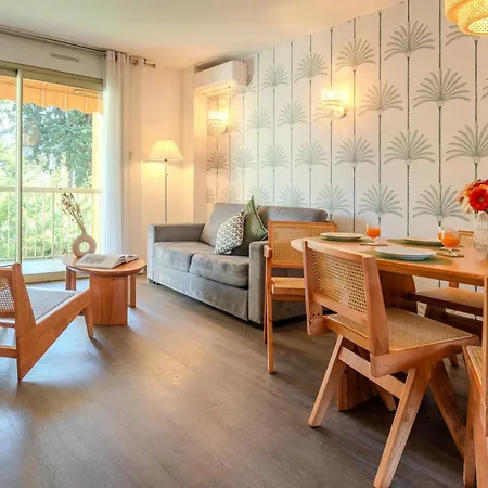 Les 15 Pins & La -le Calme D'un Parc, Piscine, La A Proximite *