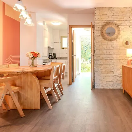 Les 15 Pins & La -le Calme D'un Parc, Piscine, La A Proximite *