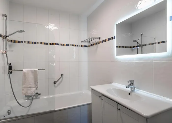 Les 15 Pins & La -le Calme D'un Parc, Piscine, La A Proximite Apartman Antibes