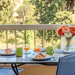 Apartmanhotel Les 15 Pins & La Mer -Parc Arbore, Piscines, Mer A 5Min, Climatisation Antibes