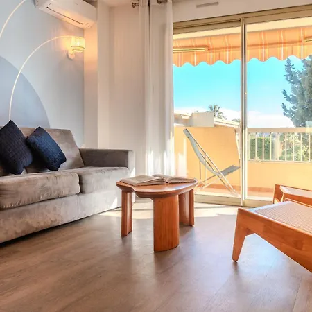 Les 15 Pins & La Mer -Le Calme D'Un Parc, Une Piscine, La Mer A Proximite Antibes