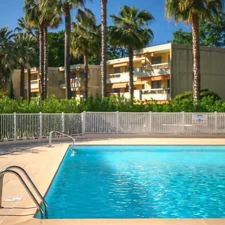 Apartmanhotel Les 15 Pins & La - Piscines, A 5min, Climatisation
