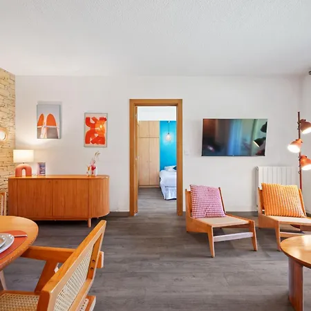 Apartmanhotel Les 15 Pins & La - Piscines, A 5min, Climatisation