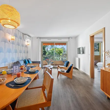 Les 15 Pins & La - Piscines, A 5min, Climatisation Apartmanhotel Antibes