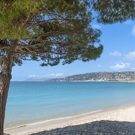 Apartmanhotel Les 15 Pins & La - Piscines, A 5min, Climatisation