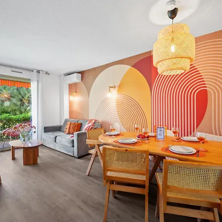 Les 15 Pins & La - Piscines, A 5min, Climatisation Apartmanhotel 3*