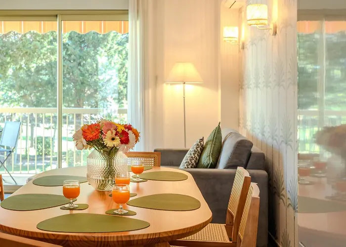 Les 15 Pins & La -le Calme D'un Parc, Piscine, La A Proximite * Antibes