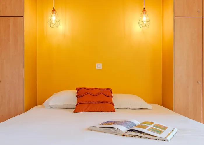 Les 15 Pins & La -le Calme D'un Parc, Piscine, La A Proximite Appartement