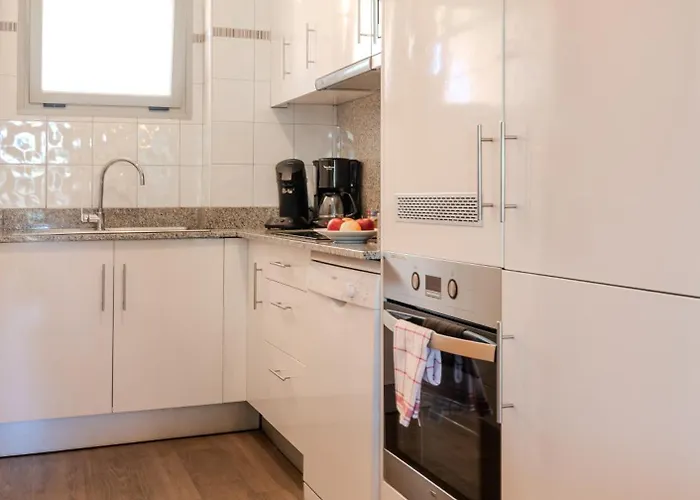 Les 15 Pins & La -le Calme D'un Parc, Piscine, La A Proximite * Antibes