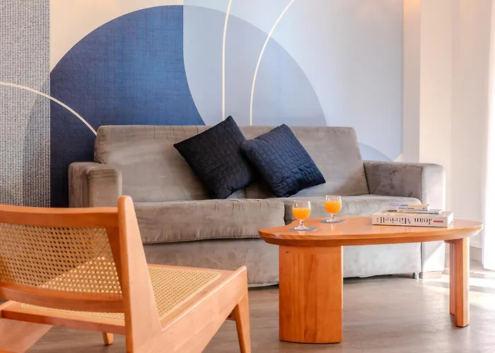 Les 15 Pins & La -le Calme D'un Parc, Piscine, La A Proximite *